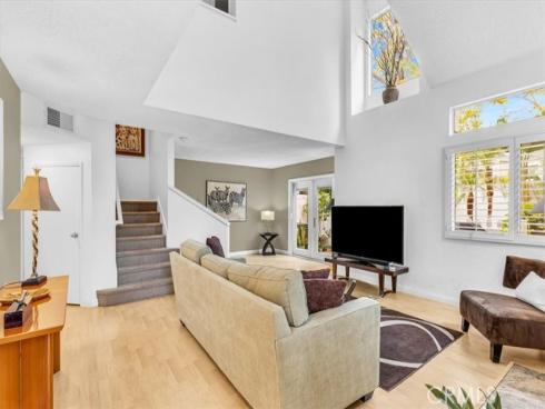 15  Stoneglen  68 , Aliso Viejo, CA