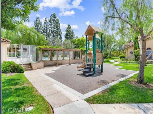 61 Nightingale Drive, Aliso Viejo, CA