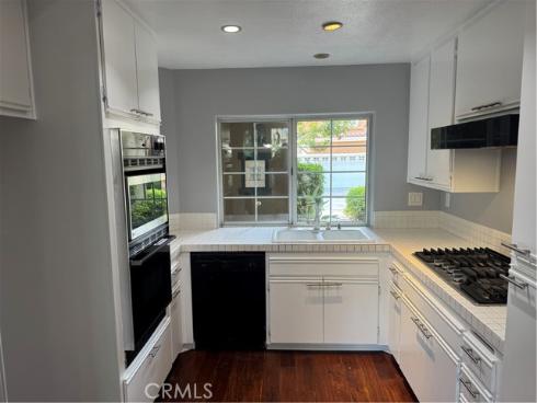 16  Matisse  CI87  Circle, Aliso Viejo, CA