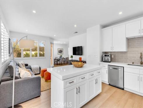 36  Baneberry  , Aliso Viejo, CA