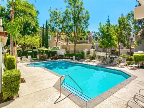 17  Barcelona  , Aliso Viejo, CA