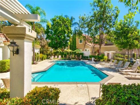 17  Barcelona  , Aliso Viejo, CA