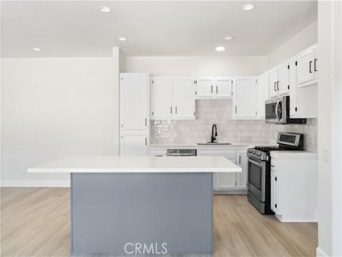 14  Mosaic  , Aliso Viejo, CA