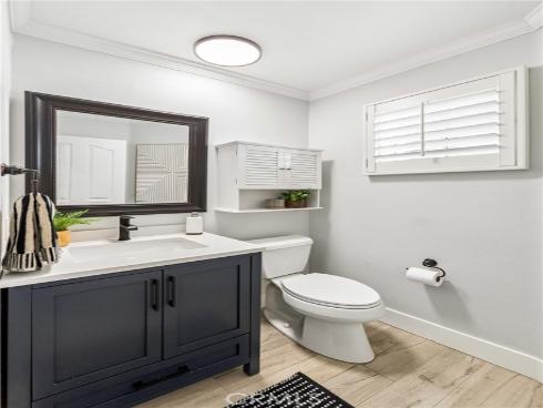 2  Barcelona  , Aliso Viejo, CA