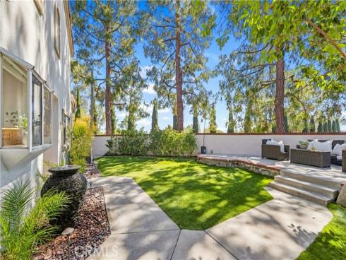 2  Barcelona  , Aliso Viejo, CA