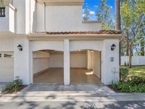 2  Barcelona  , Aliso Viejo, CA