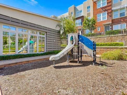 24  Midtown  , Aliso Viejo, CA