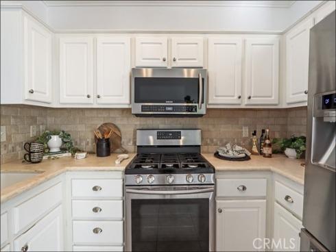 84  Carlsbad  , Aliso Viejo, CA