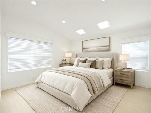 35  Deerborn  , Aliso Viejo, CA