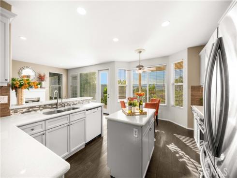 7  Hollyleaf  , Aliso Viejo, CA