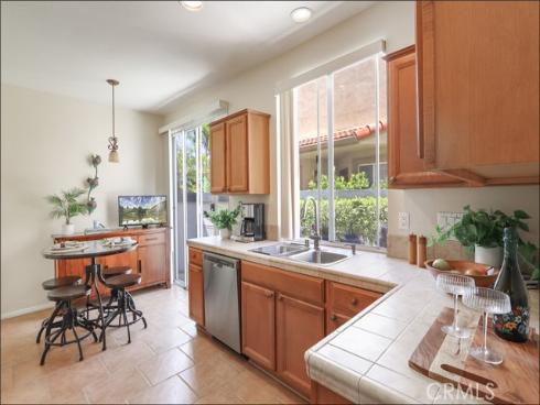 12 Hawaii , Aliso Viejo, CA