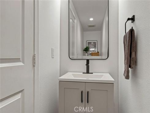 12 Midtown , Aliso Viejo, CA