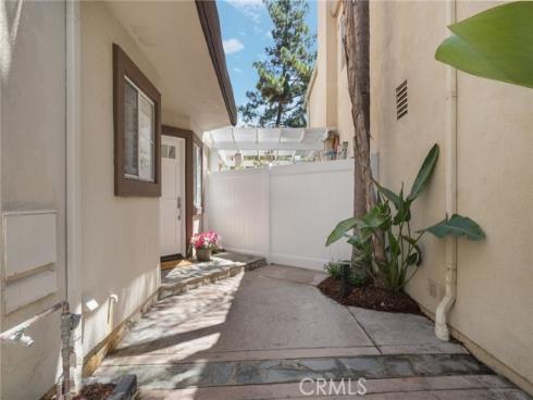 84 Hawaii Drive, Aliso Viejo, CA