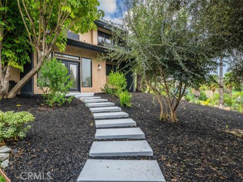 177 S Peralta Hills Drive, Anaheim Hills, CA