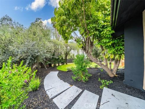 177 S Peralta Hills Drive, Anaheim Hills, CA