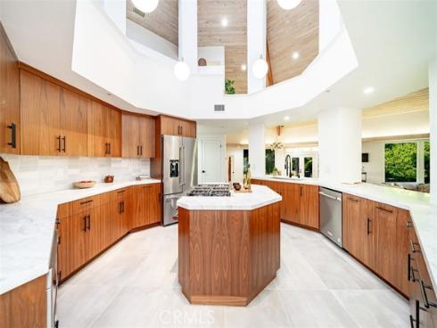 177 S Peralta Hills Drive, Anaheim Hills, CA