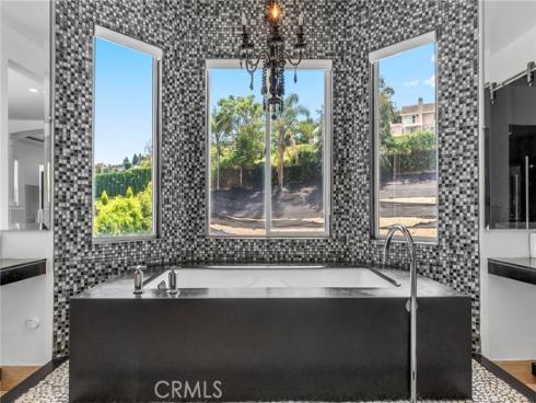 5110 E Copa De Oro Drive, Anaheim Hills, CA