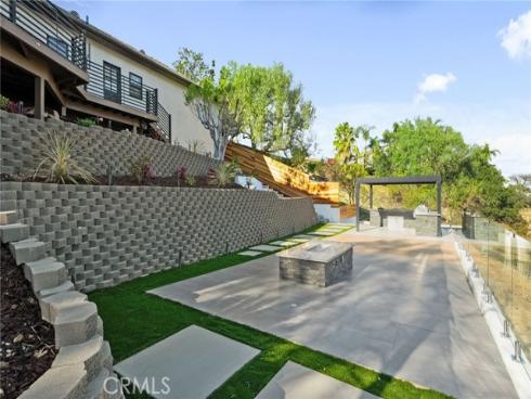 7460 E Hummingbird   Circle, Anaheim Hills, CA