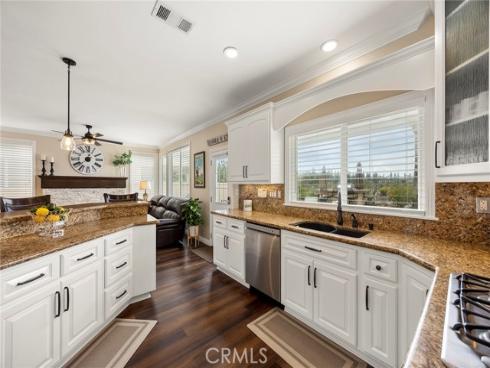 1067 S Matthew Way, Anaheim Hills, CA