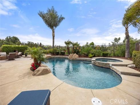 1067 S Matthew Way, Anaheim Hills, CA