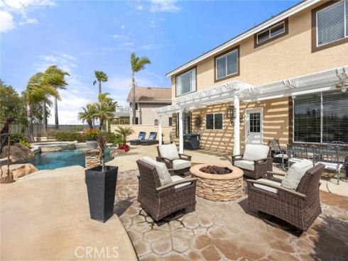 1067 S Matthew Way, Anaheim Hills, CA