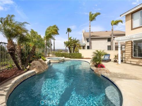 1067 S Matthew Way, Anaheim Hills, CA