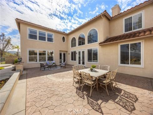 1038 S Sunstream Lane, Anaheim Hills, CA
