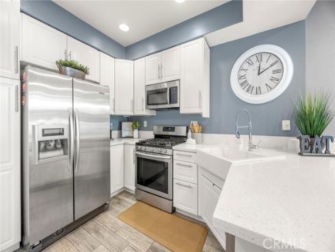 950 S Country Glen Way, Anaheim Hills, CA