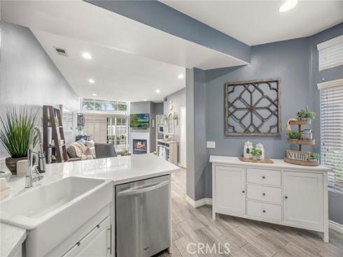 950 S Country Glen Way, Anaheim Hills, CA