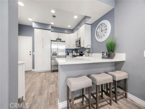 950 S Country Glen Way, Anaheim Hills, CA