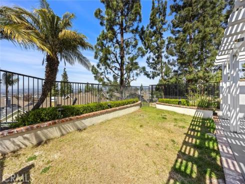 665 S Gentry Lane, Anaheim Hills, CA