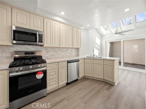 665 S Gentry Lane, Anaheim Hills, CA