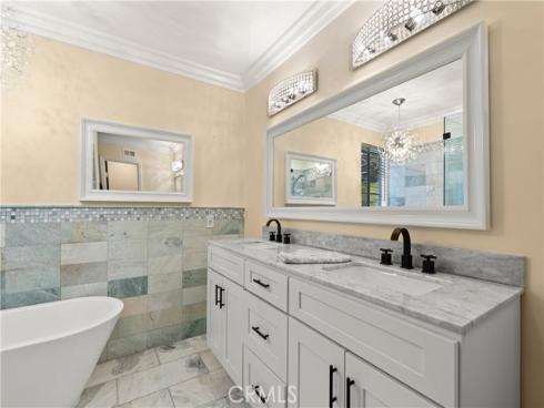 1060 S Pine Canyon Circle , Anaheim Hills, CA