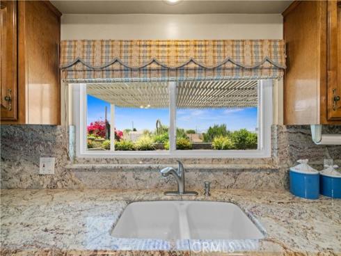 415 S Cedarhaven Way, Anaheim Hills, CA