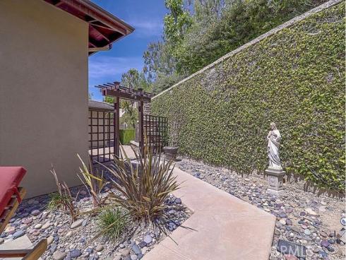 7630 E Spotted Pony Lane, Anaheim Hills, CA