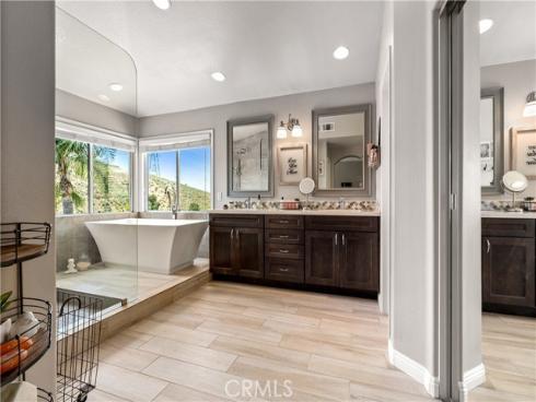 1033 S Creekview Lane, Anaheim Hills, CA