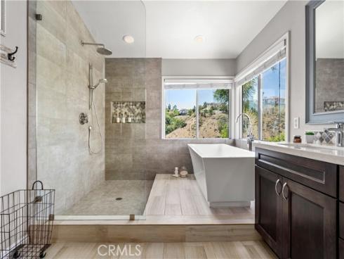 1033 S Creekview Lane, Anaheim Hills, CA