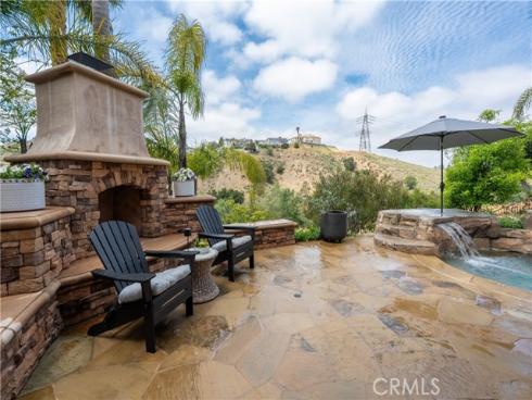 1033 S Creekview Lane, Anaheim Hills, CA