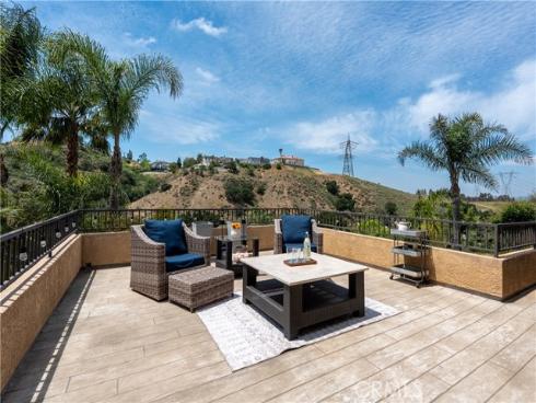 1033 S Creekview Lane, Anaheim Hills, CA