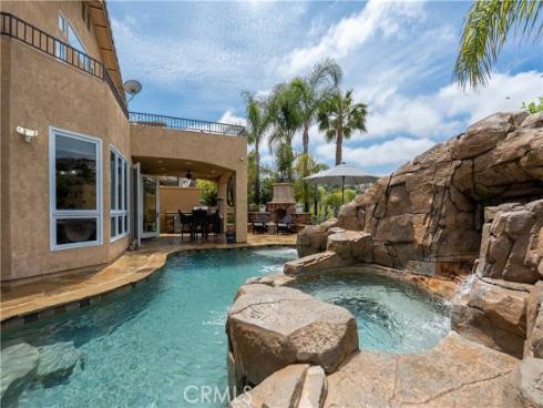 1033 S Creekview Lane, Anaheim Hills, CA