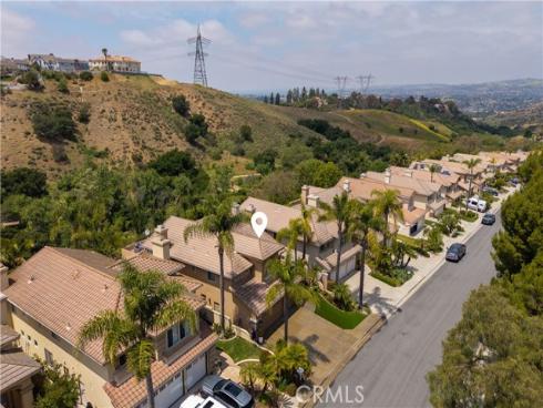 1033 S Creekview   Lane, Anaheim Hills, CA