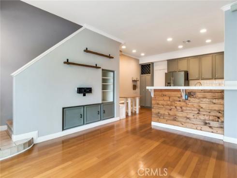 942 S Ogden Court, Anaheim Hills, CA