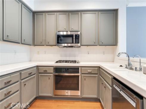 942 S Ogden Court, Anaheim Hills, CA