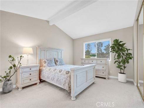 6054 E Morningview  9  Drive, Anaheim Hills, CA