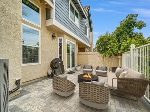 6054 E Morningview  9  Drive, Anaheim Hills, CA