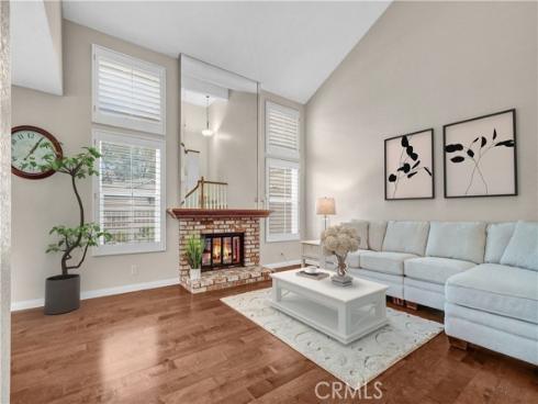 6054 E Morningview  9  Drive, Anaheim Hills, CA