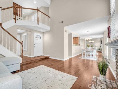 6054 E Morningview  9  Drive, Anaheim Hills, CA