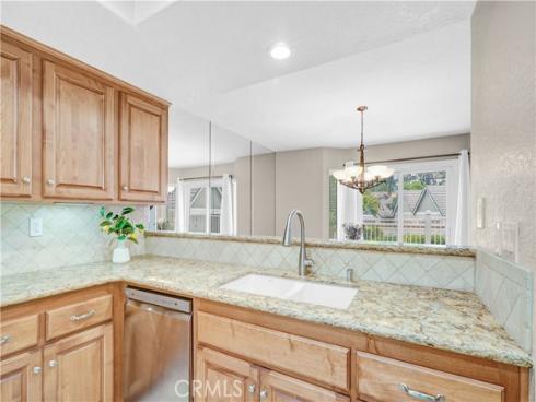 6054 E Morningview  9  Drive, Anaheim Hills, CA