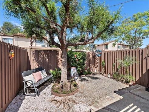 240 S Camino De Naranjas , Anaheim Hills, CA