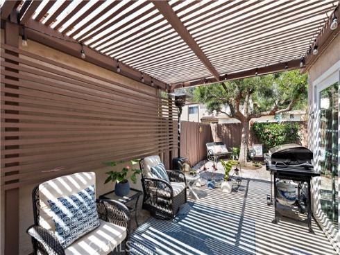 240 S Camino De Naranjas , Anaheim Hills, CA